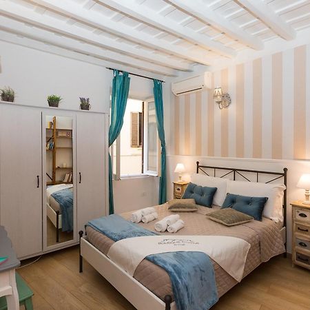 הוילה רומא Boutique Domus Navona Librari מראה חיצוני תמונה