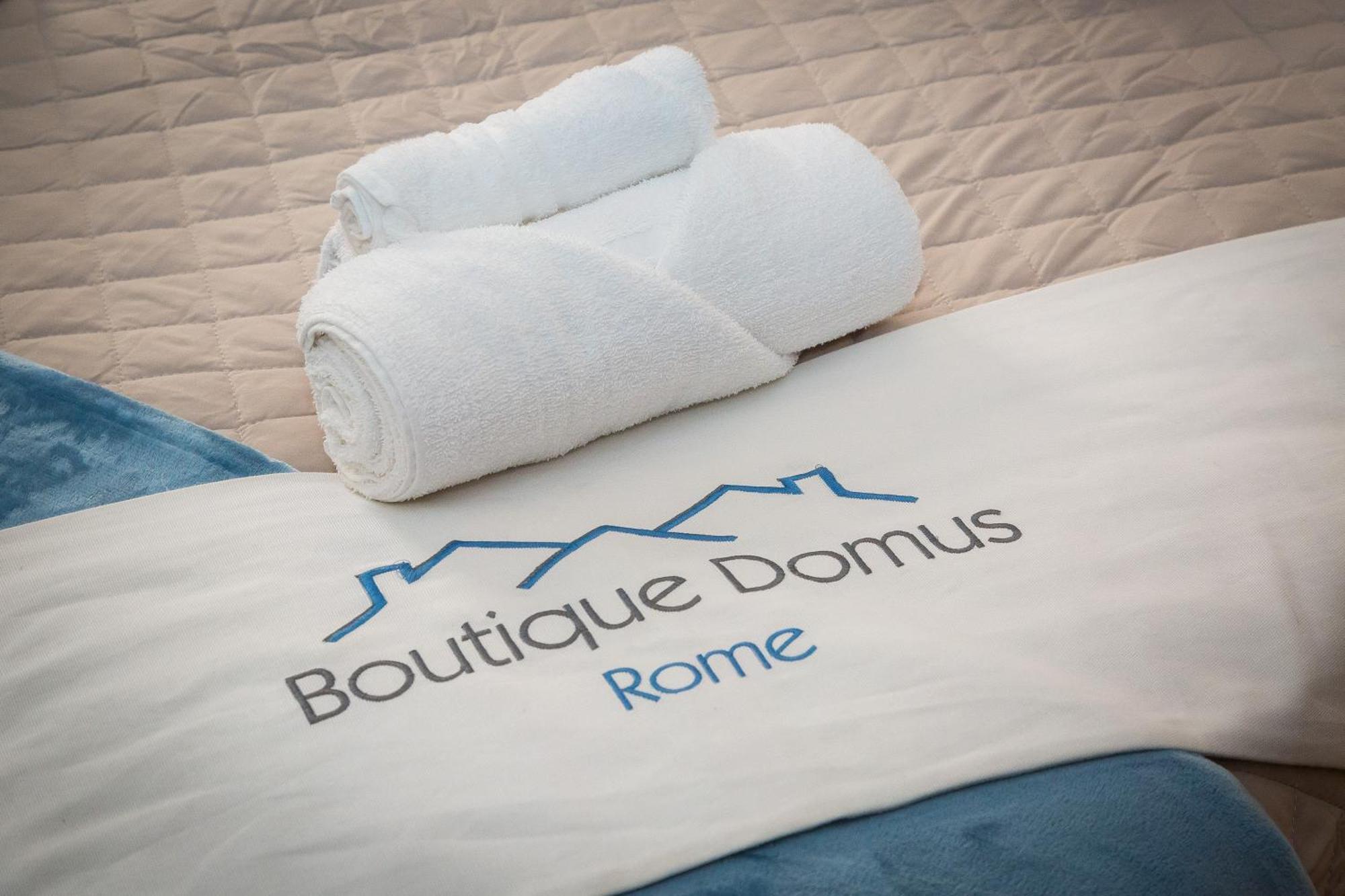 הוילה רומא Boutique Domus Navona Librari מראה חיצוני תמונה