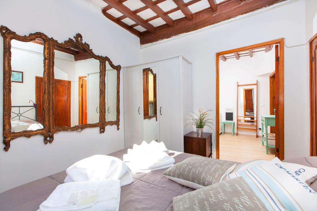 הוילה רומא Boutique Domus Navona Librari מראה חיצוני תמונה